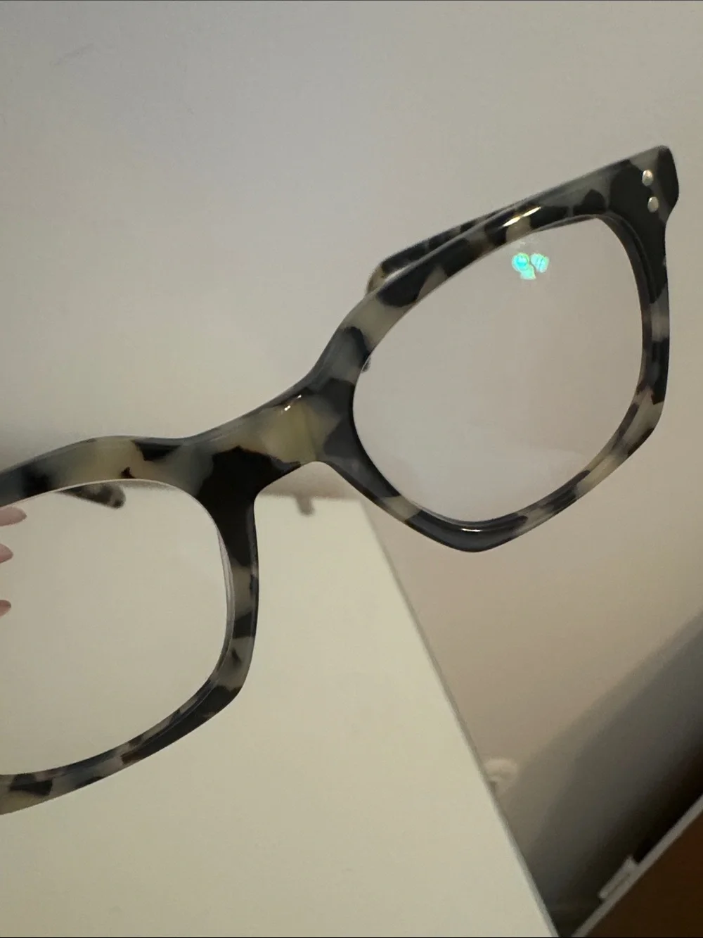 YES LOOK Gray white black Tortoiseshell Bluelight Eyeglasses. Non prescription.